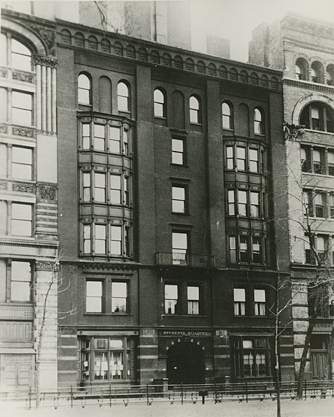 Black and white photograph showing the facade of the Benedick Building in 1925. 